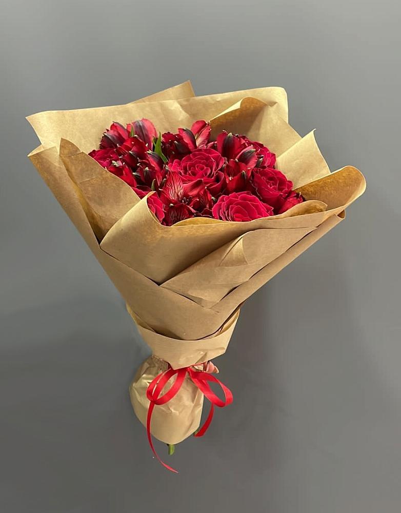 Букет цветов из: Альстромерии и Розы в Щемилово