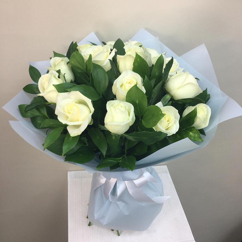 Букет 15 Белых роз Проуд в Щемилово