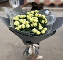 Букет Белые кустовые розы Солинеро в Щемилово