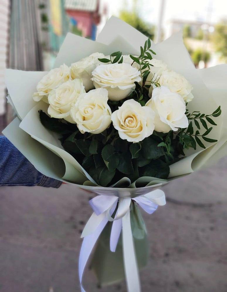 Букет Белые розы Проуд в Щемилово