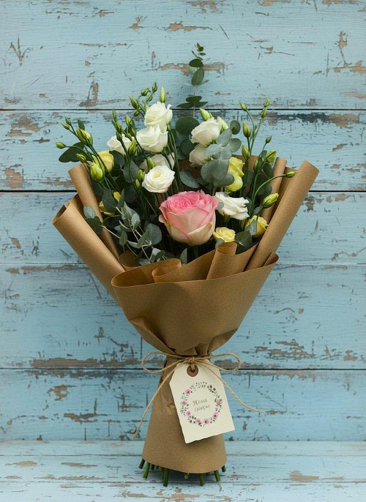 Букет цветов из: Розы и Лизиантусы в Щемилово