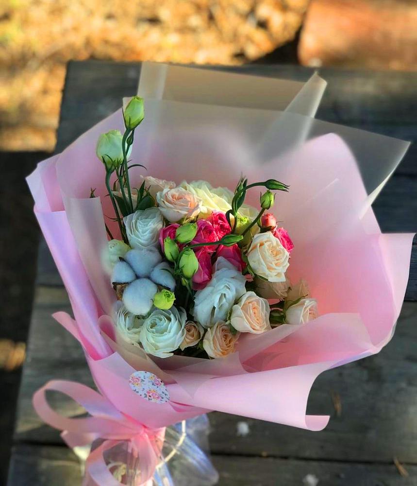 Букет цветов из: Розы и Лизиантусы в Щемилово